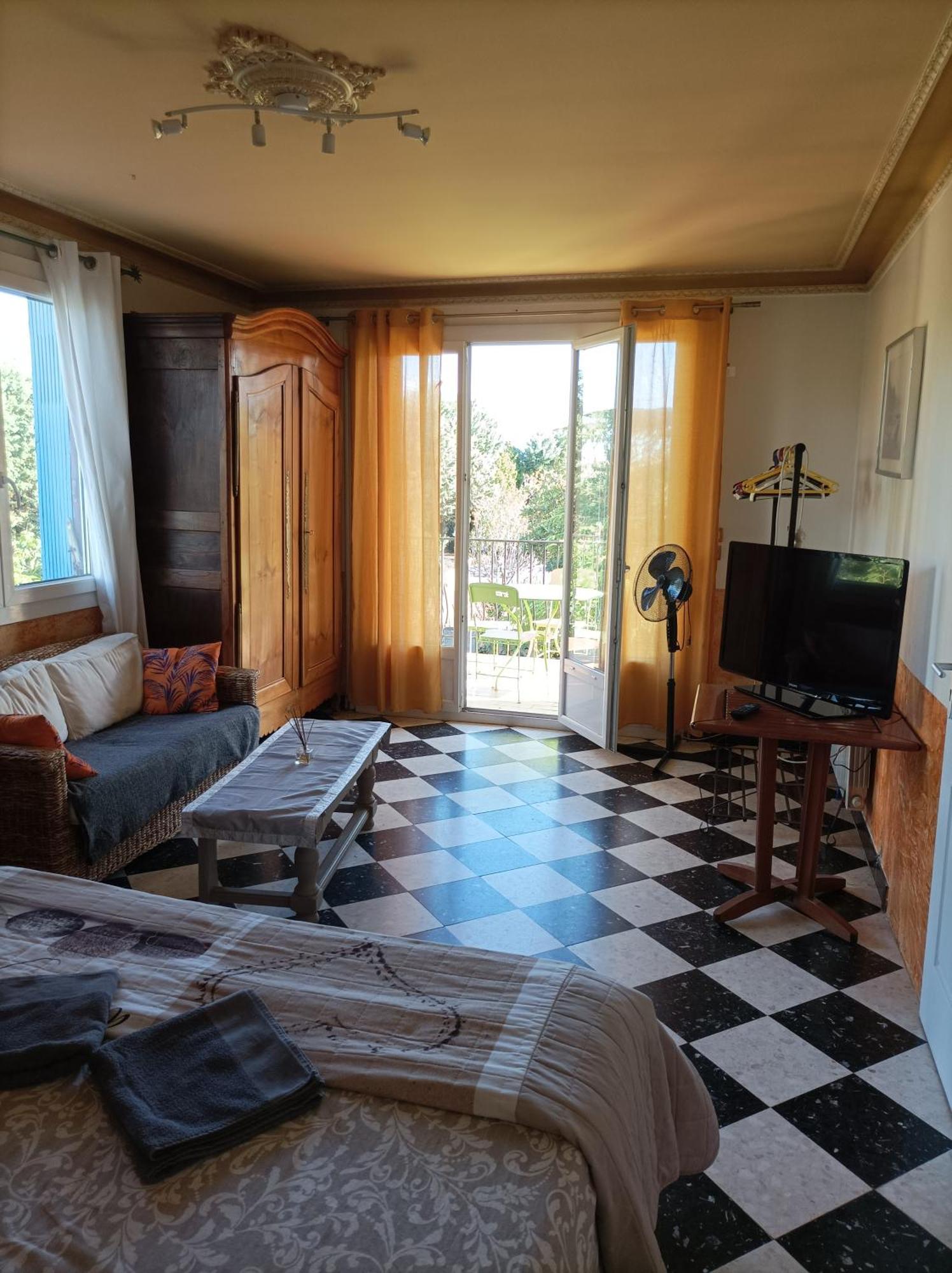 Chambre D'Hotes Les Garrigues Piolenc Екстериор снимка